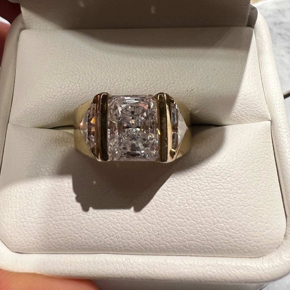 VINTAGE YELLOW GOLD .925 RADIANT TRILLION CZ RING